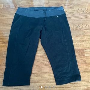 danskin black capri leggings